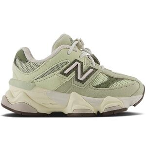 New Balance Green Chunky Sneakers Retro Design